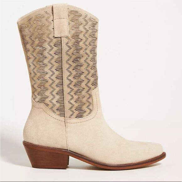 Anthropologie Cut-Out Ivory Suede Western Boots US 9 NWOB - Picture 4 of 14